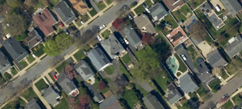 571 Warren Ave