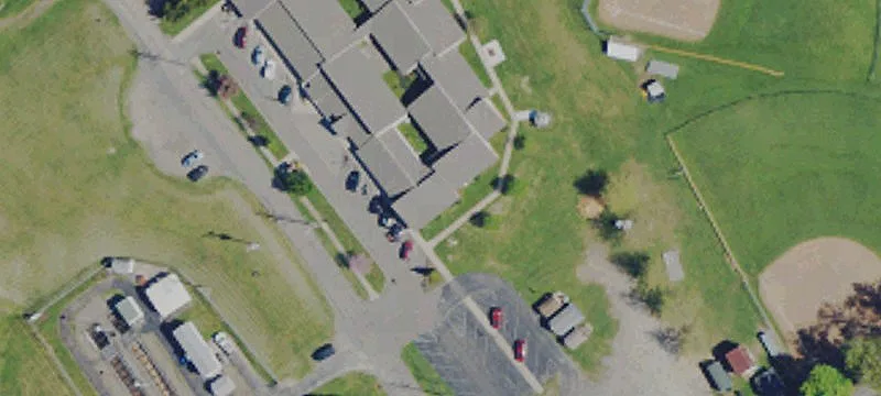 62 Riverside Dr