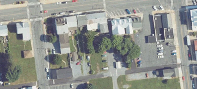 32 Market St