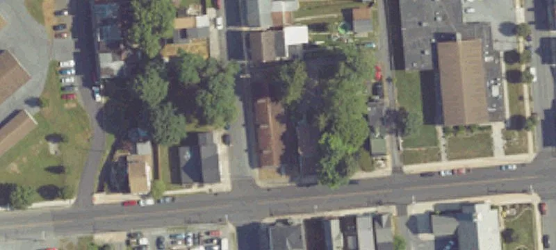 1327 Lehman St
