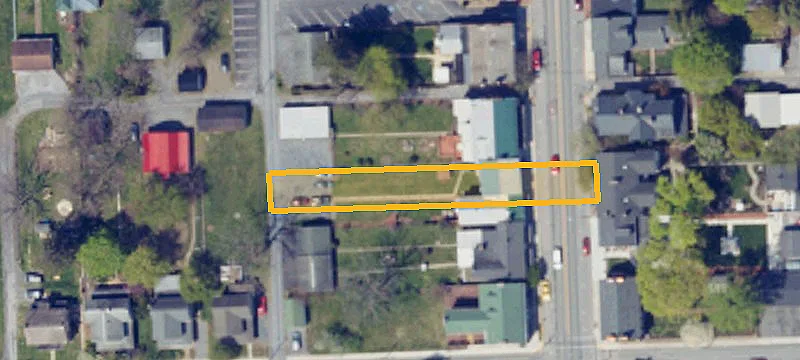 42 Main St