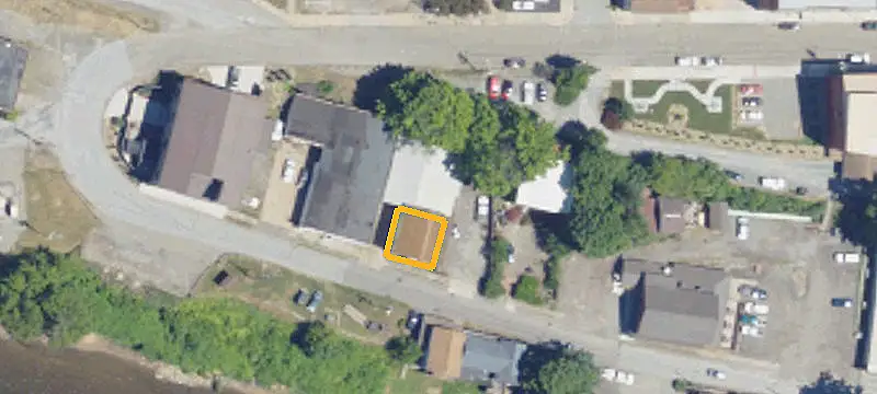 710 Riv Ave