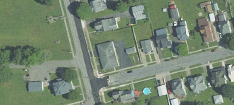 802 Main St