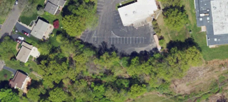 998 Easton Rd