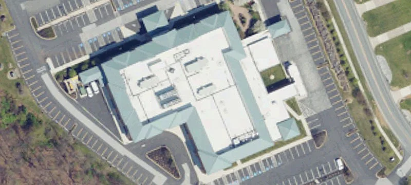 40 V Twin Dr