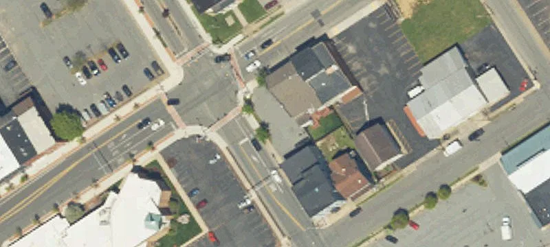 3rd St