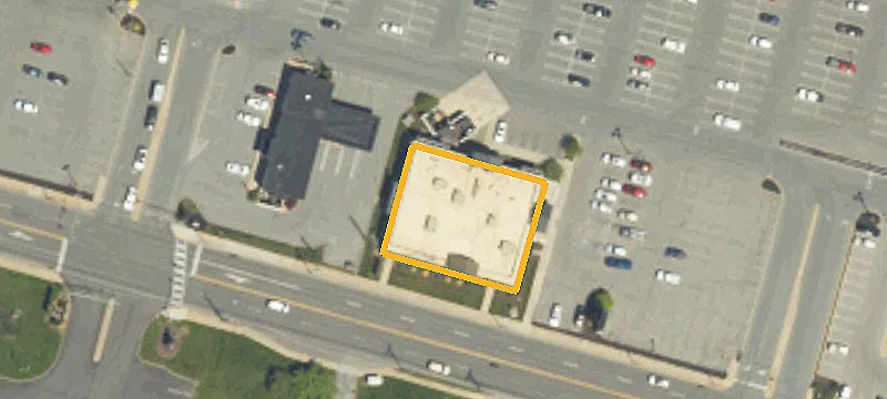 1951 3rd St