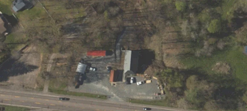 3285 Memorial Hwy