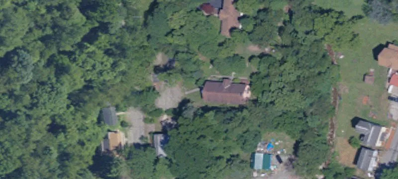 512 A-b-c Evergreen Rd