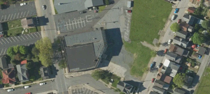 1001 Moore St