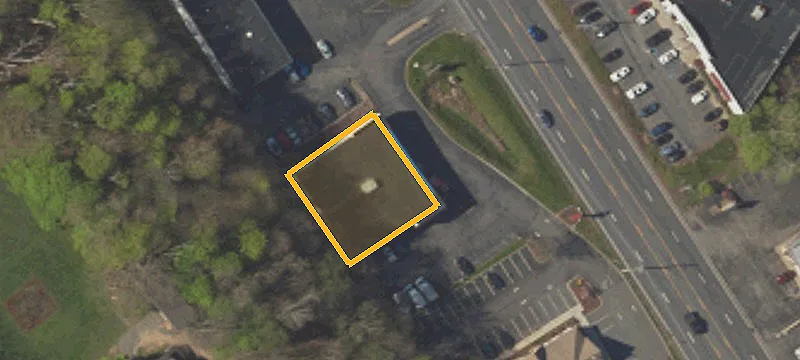 2136 Memorial Hwy