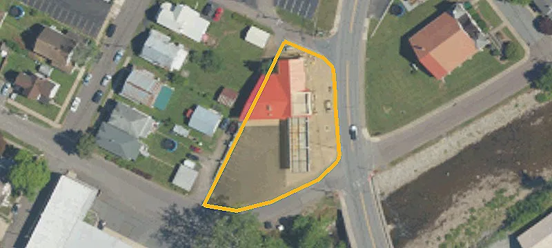 10 Main St