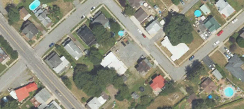 101 3rd St