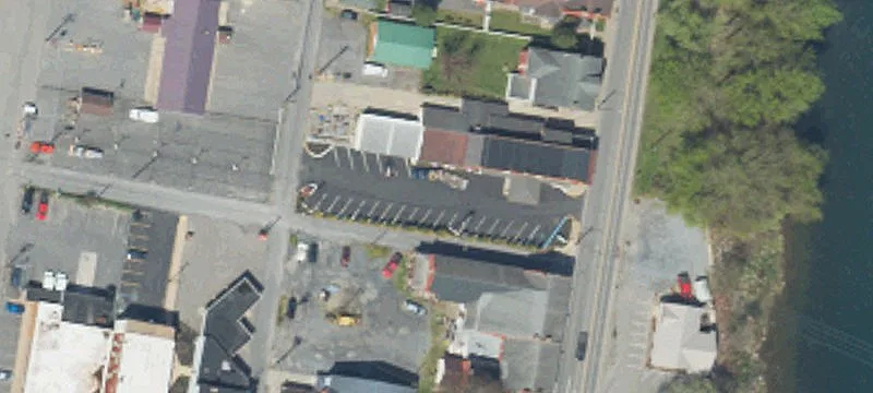 121 Main St
