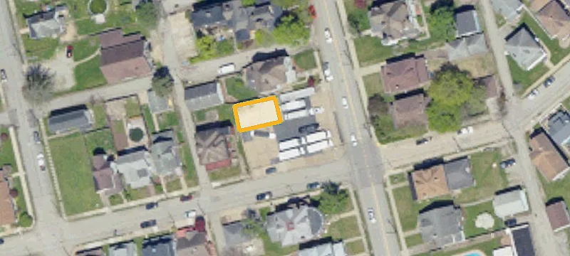 595 Main St