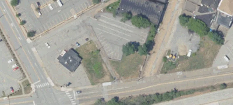 481 Pinney St
