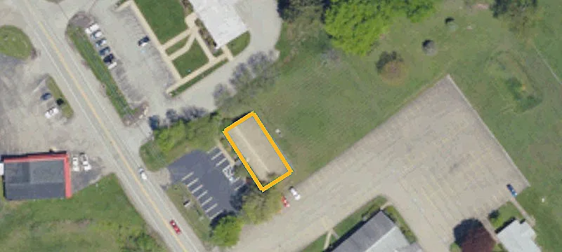 811 Ctr Ave