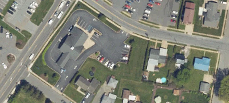 700 Claire Rd