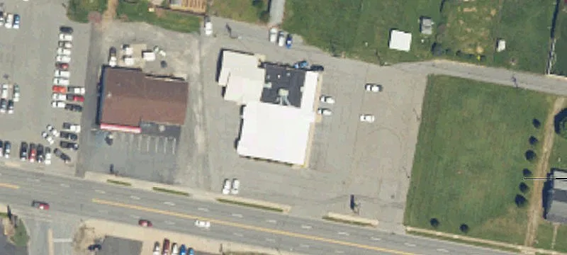1009 Broad St