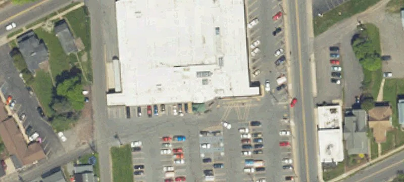 305 Riv Ave