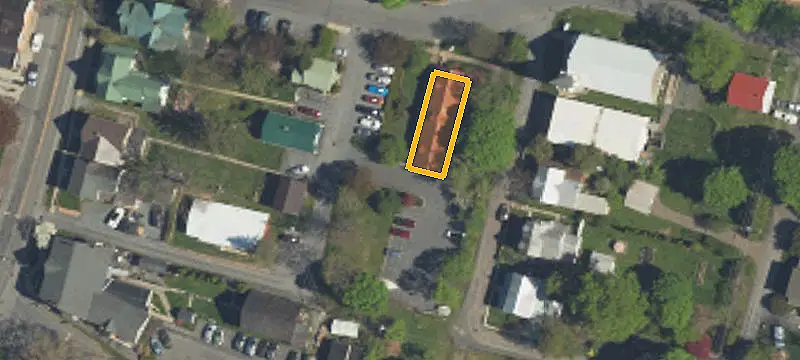 140 Mary St