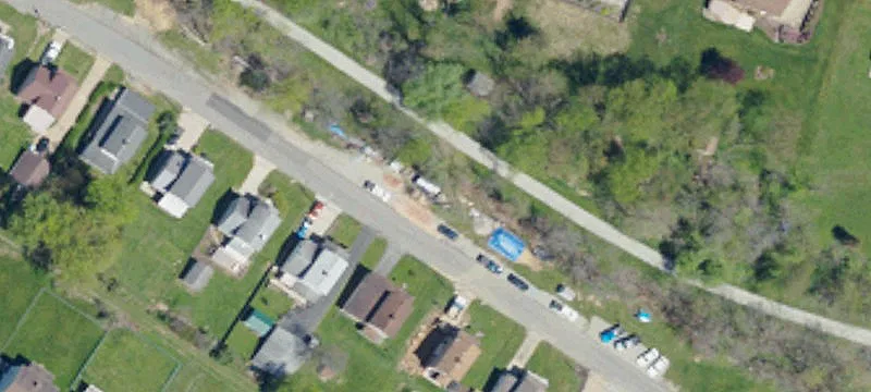 716 Redwood Dr