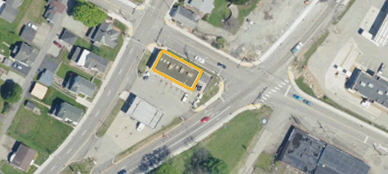 Hillis At S 3rd St