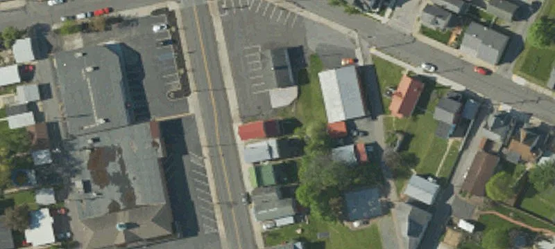 921 Moore St