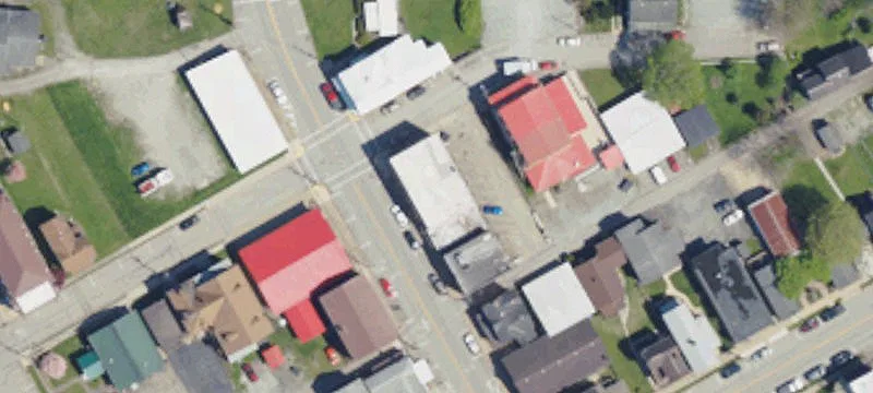 711 Peer St