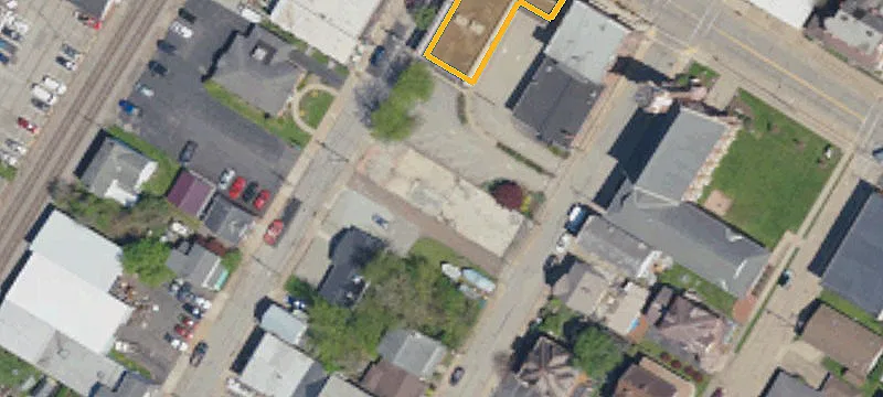 106 3rd St