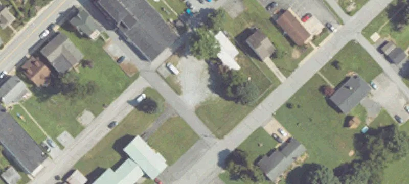 16 Maple Ave
