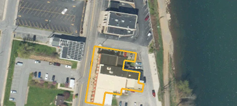 127 Main St
