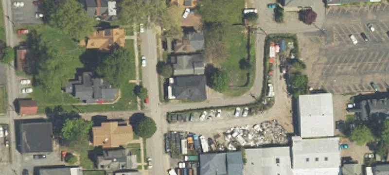 318 Ctr St