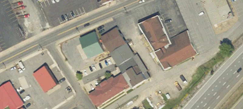 516 3rd St