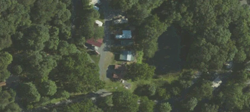 5853 Woodland Dr