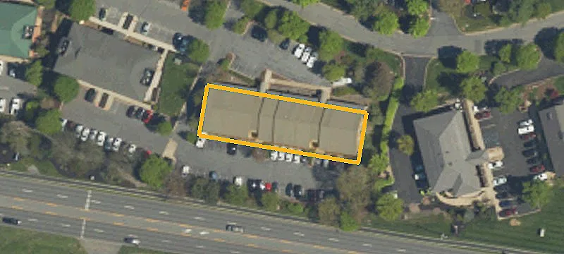 220 Regent Ct