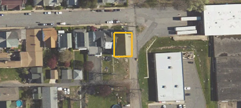 608 Main St