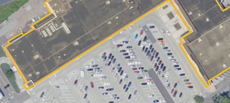 5 Quaker Vlg Shopping Ctr, Unit 18