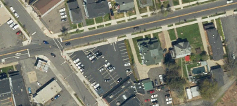 22 Luzerne Ave
