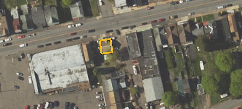 302 Diamond Ave