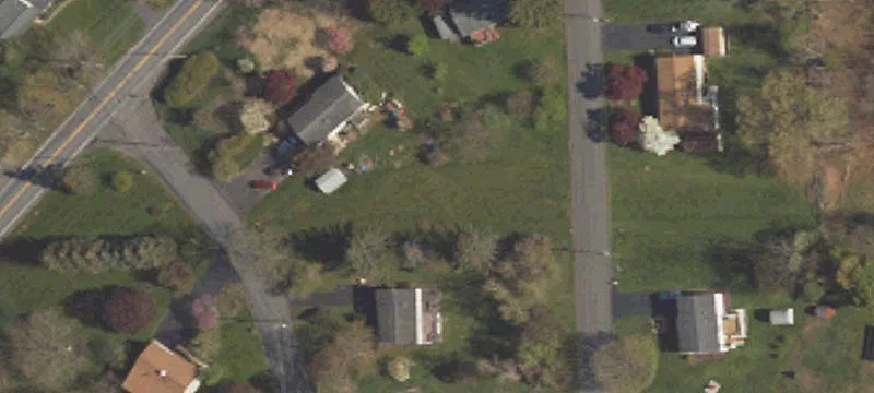 Red Maple Ave
