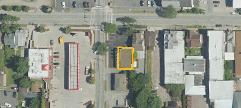 261 Main St