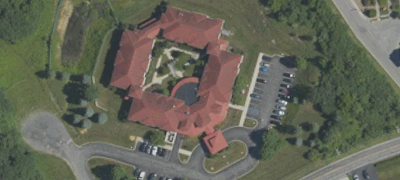 590 Newry Ln