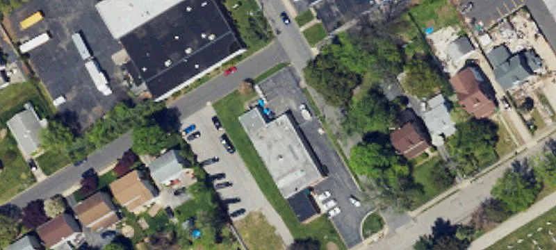 Elder Ave