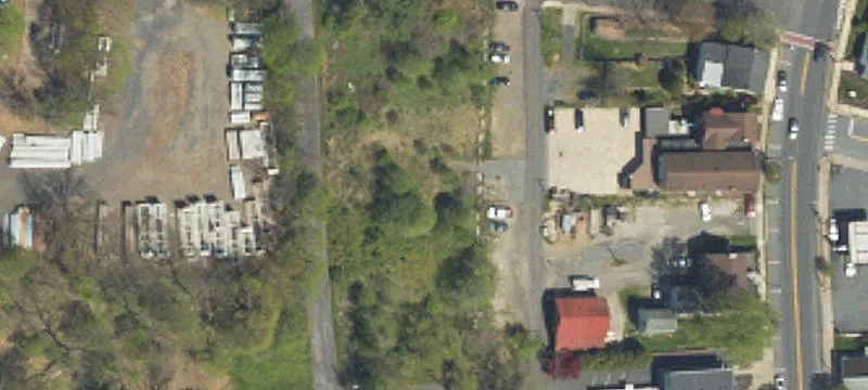 30 Bachman St
