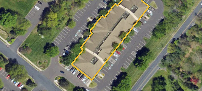 200 Highpoint Dr, Unit 2A