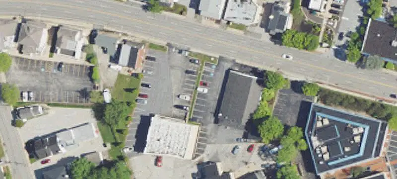 864 Lancaster Ave