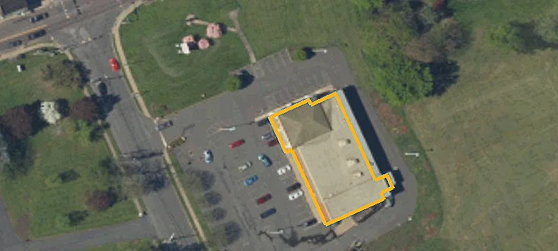 555 Main St