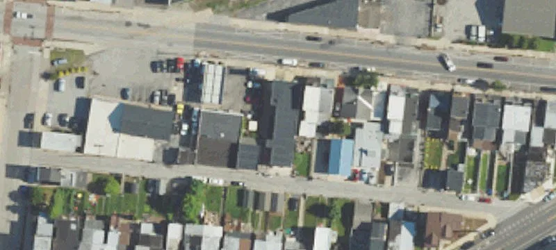 4th St