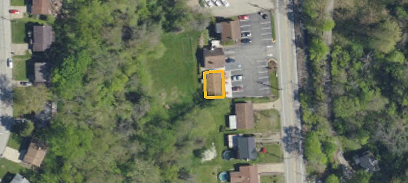 621 Brown Ave